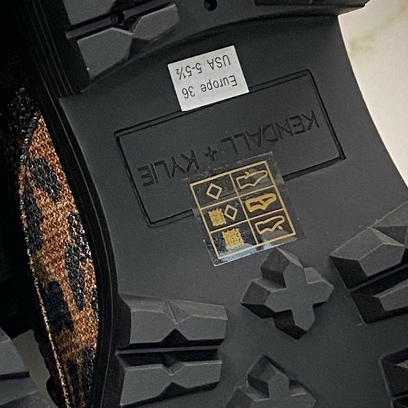 KENDALL + KYLIE EPIC LEOPARD COMBAT BOOTS EURO 36 NEW - Picture 10 of 16